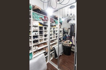 Casa à venda com 140m², 3 quartos e 2 vagas Casa à venda com 140m², 3 quartos e 2 vagasQuarto 2