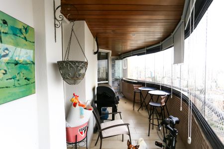 Varanda de apartamento à venda com 4 quartos, 166m² em Jardim Ampliacao, São Paulo