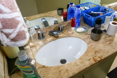 Apartamento para alugar com 166m², 4 quartos e 2 vagasBanheiro