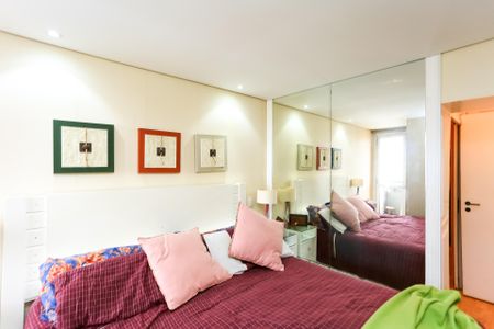 Apartamento para alugar com 166m², 4 quartos e 2 vagasSuíte 2