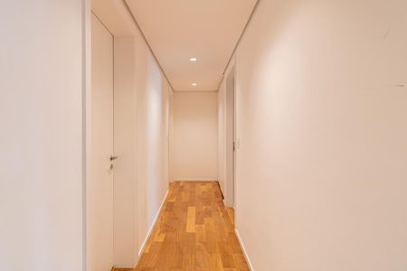 Apartamento para alugar com 178m², 3 quartos e 3 vagasCorredor