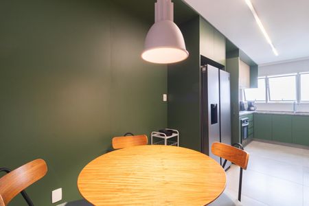 Apartamento para alugar com 178m², 3 quartos e 3 vagasCozinha