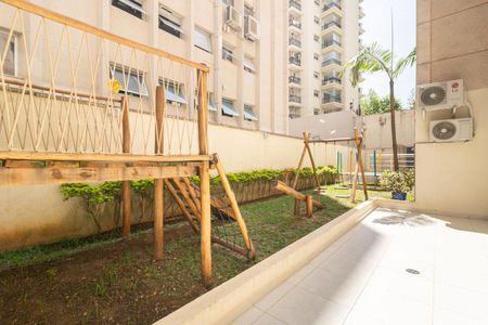 Apartamento para alugar com 178m², 3 quartos e 3 vagasÁrea comum - Playground