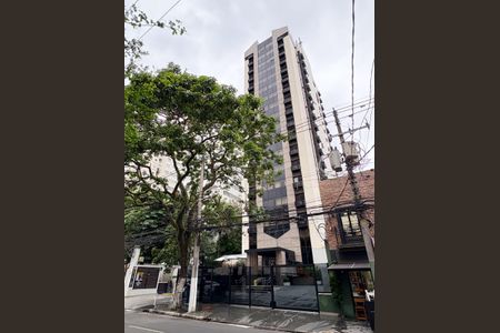 Studio para alugar com 35m², 1 quarto e 1 vaga Studio para alugar com 35m², 1 quarto e 1 vagaFachada