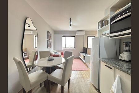 Studio para alugar com 35m², 1 quarto e 1 vaga Studio para alugar com 35m², 1 quarto e 1 vagaStudio