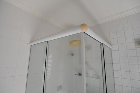 Casa à venda com 386m², 5 quartos e 4 vagasBanheiro de serviço 2