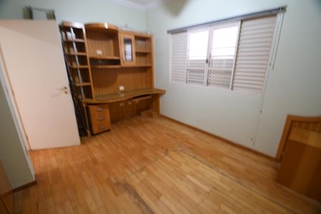 Casa à venda com 386m², 5 quartos e 4 vagasQuarto 2