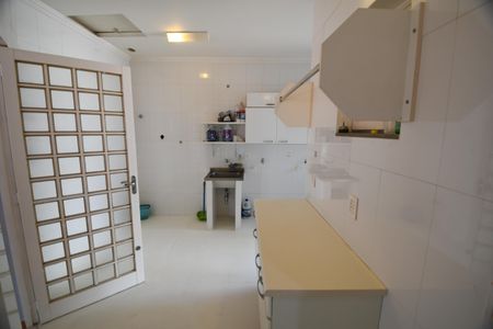 Casa à venda com 386m², 5 quartos e 4 vagasÁrea de Serviço