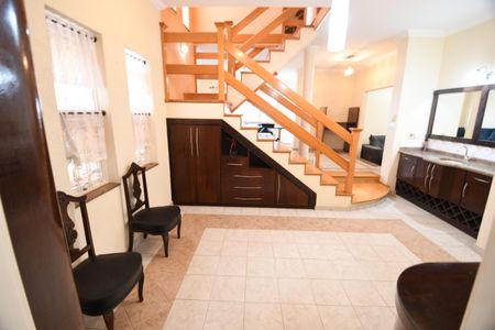 Casa à venda com 386m², 5 quartos e 4 vagasSala