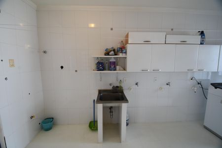 Casa à venda com 386m², 5 quartos e 4 vagasÁrea de Serviço