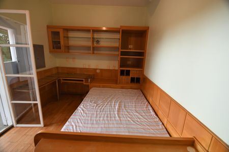 Casa à venda com 386m², 5 quartos e 4 vagasQuarto 3