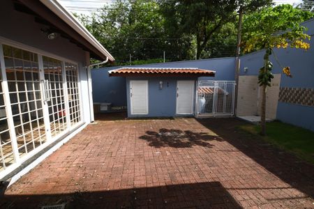 Casa à venda com 386m², 5 quartos e 4 vagasQuintal