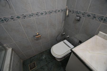 Casa à venda com 386m², 5 quartos e 4 vagasBanheiro Social