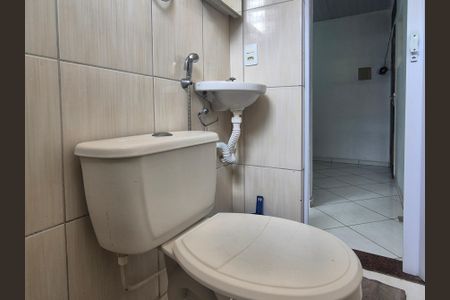 Casa para alugar com 24m², 1 quarto e sem vaga Casa para alugar com 24m², 1 quarto e sem vagaBanheiro
