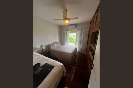 Casa à venda com 4 quartos, 600m² em Itaipu, Niterói