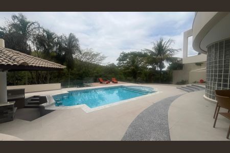 Casa de condomínio à venda com 980m², 5 quartos e 6 vagasÁrea Externa