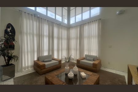 Casa de condomínio à venda com 980m², 5 quartos e 6 vagasSala