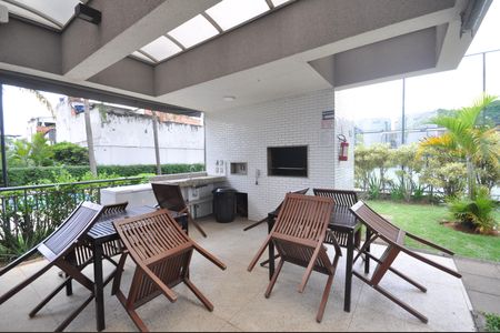 Apartamento à venda com 60m², 2 quartos e 1 vagaÁrea comum - Churrasqueira