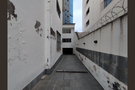Quintal de casa à venda com 7 quartos, 875m² em Aclimação, São Paulo