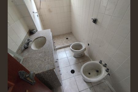 Casa à venda com 875m², 7 quartos e 5 vagasBanheiro - torneira