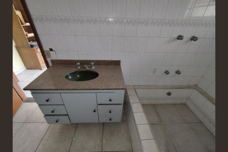 Casa à venda com 875m², 7 quartos e 5 vagasBanheiro - torneira