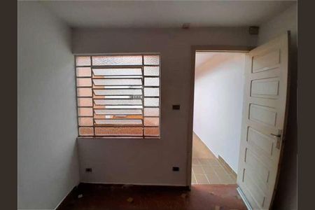 Casa à venda com 3 quartos, 216m² em Mirandópolis, São Paulo