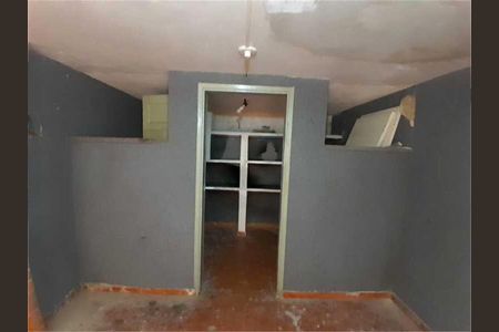 Casa à venda com 3 quartos, 216m² em Mirandópolis, São Paulo