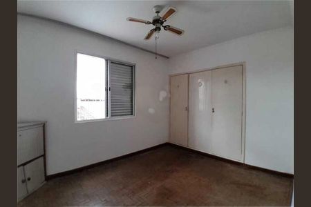 Casa à venda com 3 quartos, 216m² em Mirandópolis, São Paulo