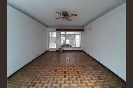 Casa à venda com 3 quartos, 216m² em Mirandópolis, São Paulo