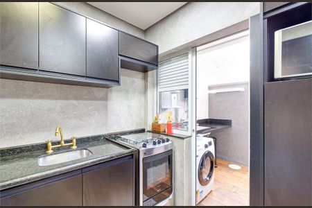 Casa à venda com 3 quartos, 103m² em Vila Sofia, São Paulo