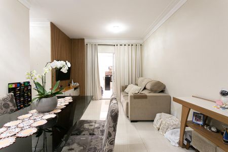 Apartamento para alugar com 95m², 3 quartos e 1 vaga Apartamento para alugar com 95m², 3 quartos e 1 vagaSala