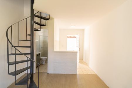 Sala de casa de condomínio para alugar com 2 quartos, 80m² em Cavalhada, Porto Alegre