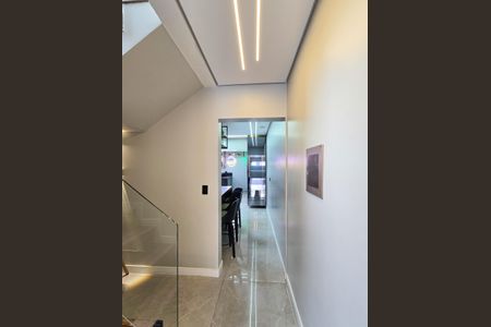 Casa à venda com 131m², 3 quartos e 3 vagas Casa à venda com 131m², 3 quartos e 3 vagasAcesso