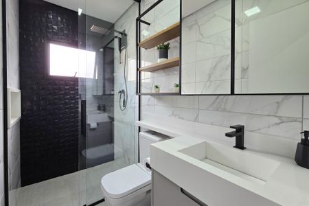 Casa à venda com 131m², 3 quartos e 3 vagas Casa à venda com 131m², 3 quartos e 3 vagasBanheiro Social