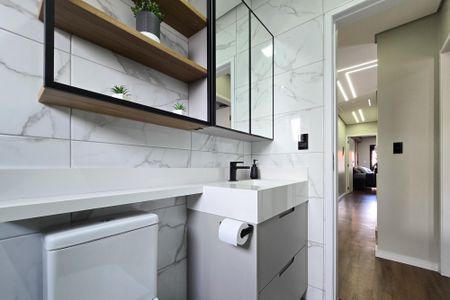 Casa à venda com 131m², 3 quartos e 3 vagas Casa à venda com 131m², 3 quartos e 3 vagasBanheiro Social