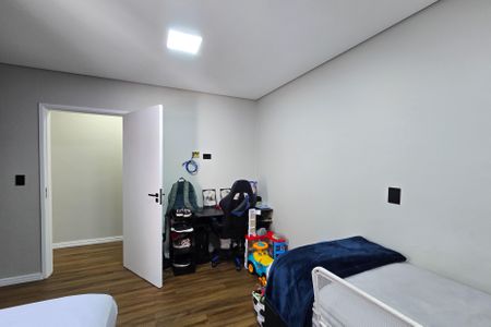 Casa à venda com 131m², 3 quartos e 3 vagas Casa à venda com 131m², 3 quartos e 3 vagasQuarto 2