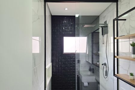 Casa à venda com 131m², 3 quartos e 3 vagas Casa à venda com 131m², 3 quartos e 3 vagasBanheiro Social