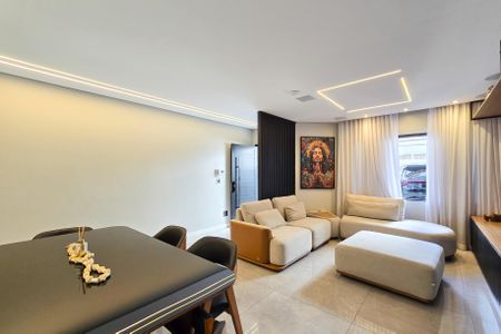 Sala de casa à venda com 3 quartos, 131m² em Nova Petrópolis, São Bernardo do Campo