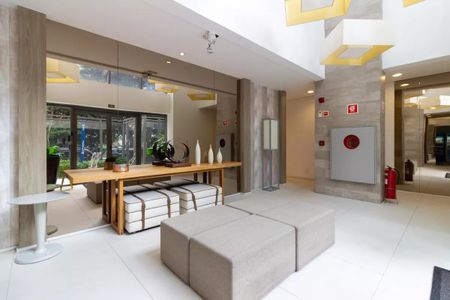 Apartamento à venda com 67m², 2 quartos e 1 vaga Apartamento à venda com 67m², 2 quartos e 1 vagaÁrea comum - Hall Social