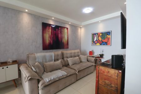 Apartamento para alugar com 68m², 1 quarto e 2 vagasSala
