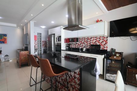 Apartamento para alugar com 68m², 1 quarto e 2 vagasCozinha