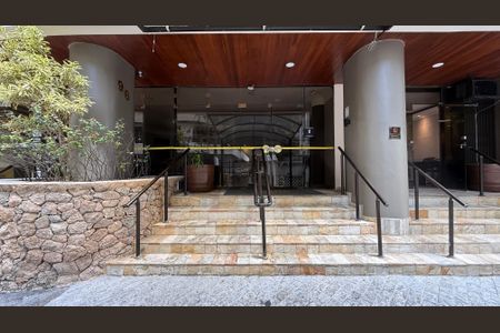 Apartamento para alugar com 68m², 1 quarto e 2 vagasFachada