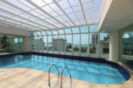 Apartamento para alugar com 68m², 1 quarto e 2 vagasÁrea comum - Piscina
