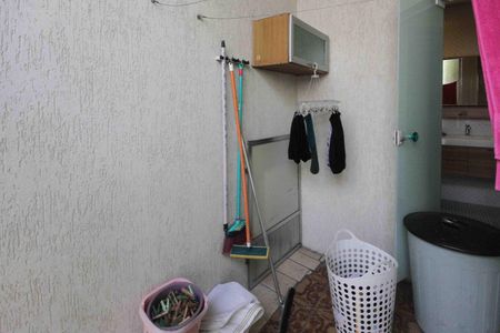 Casa à venda com 300m², 3 quartos e 2 vagasVaranda