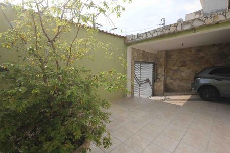 Casa à venda com 300m², 3 quartos e 2 vagasfrente da casa