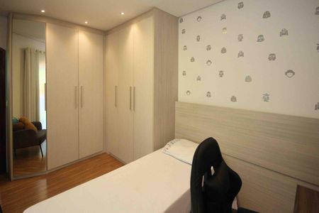 Casa à venda com 300m², 3 quartos e 2 vagasQuarto 02