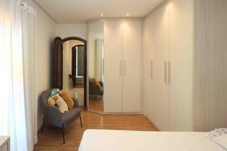 Casa à venda com 300m², 3 quartos e 2 vagasQuarto 02