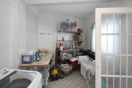 Casa à venda com 300m², 3 quartos e 2 vagasÁrea de Serviço