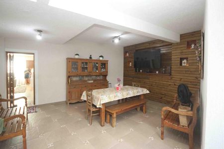 Casa à venda com 300m², 3 quartos e 2 vagasEspaço Gourmet