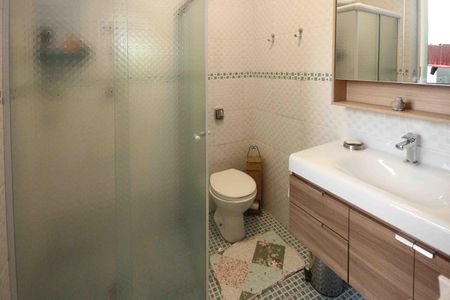 Casa à venda com 300m², 3 quartos e 2 vagasBanheiro